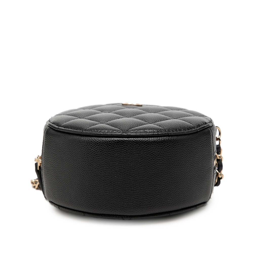 Pre-Loved Chanel CC Quilted Caviar Round Clutch With Chain - Picture 3 of 8